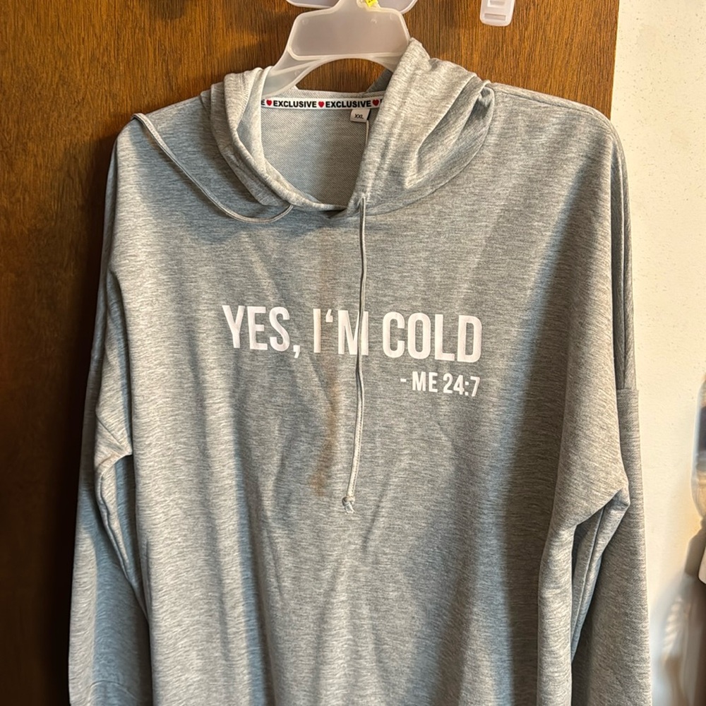 Sweatshirt